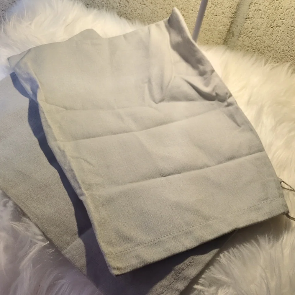 Manolo Blahnik shoe dust bag - Picture 3 of 3